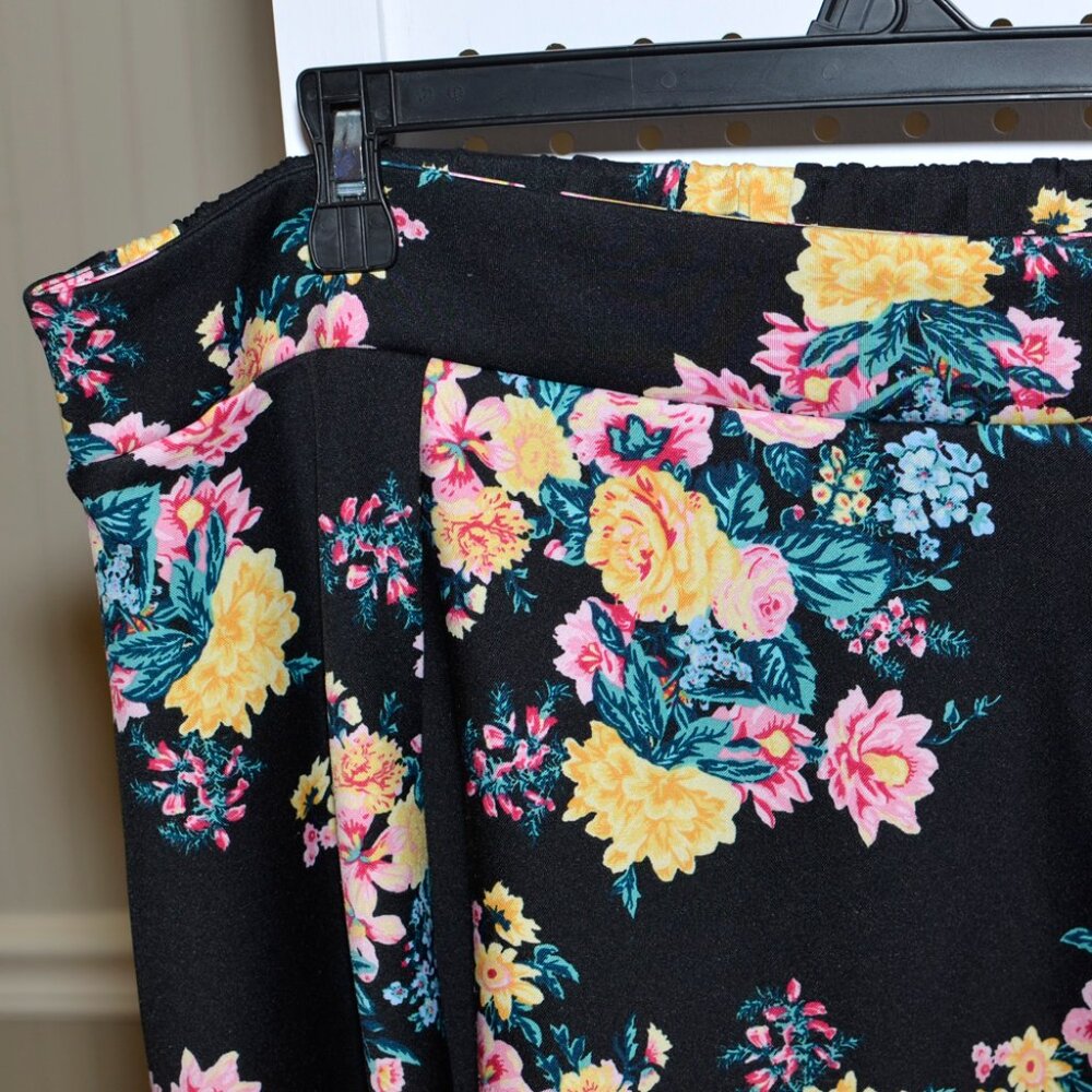 Plus Size 2X Ashley Nell Tipton Vintage Style Floral On Black Midi Skirt - Picture 5 of 12